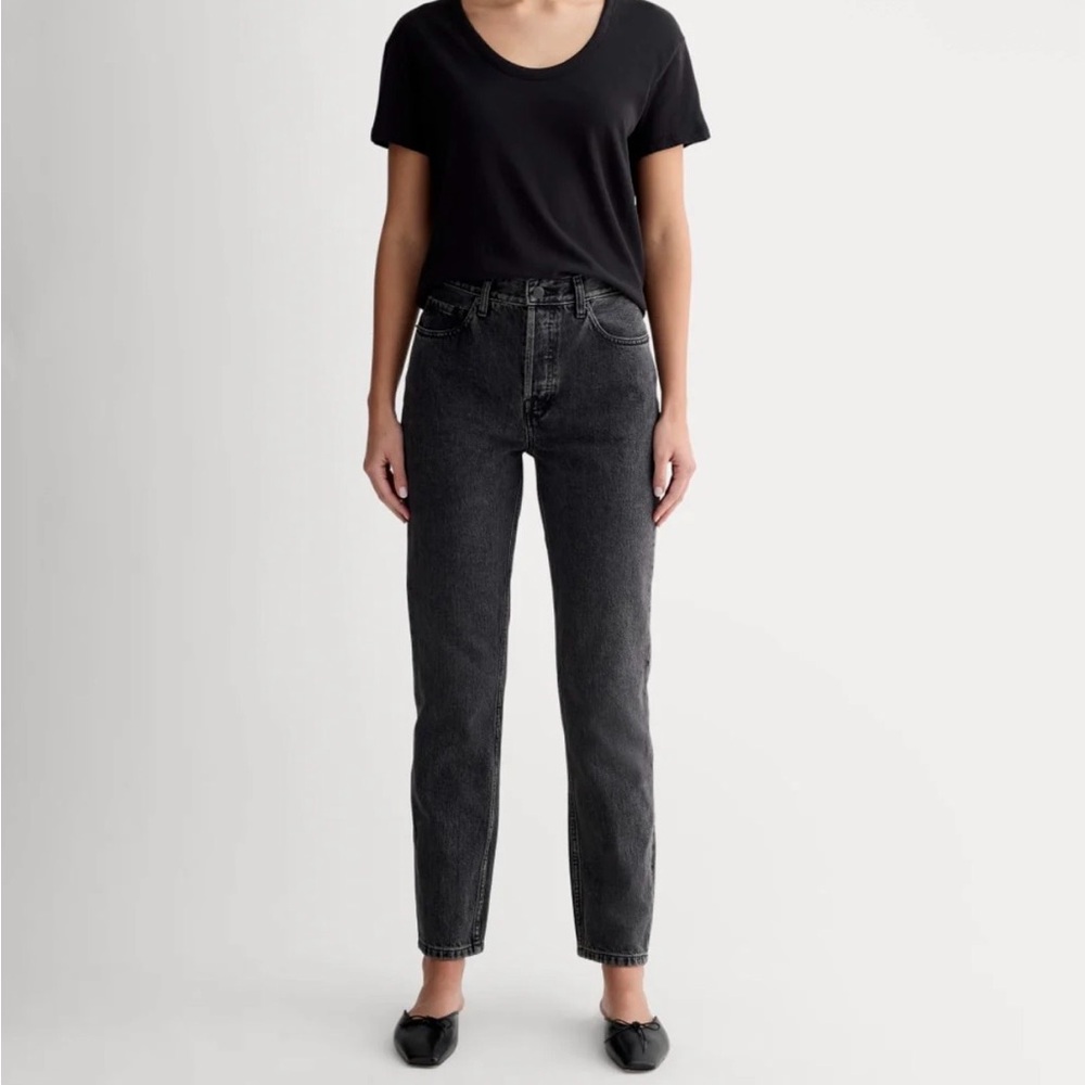 Everlane Women's 90s Cheeky Jean in washed black | size 24 crop